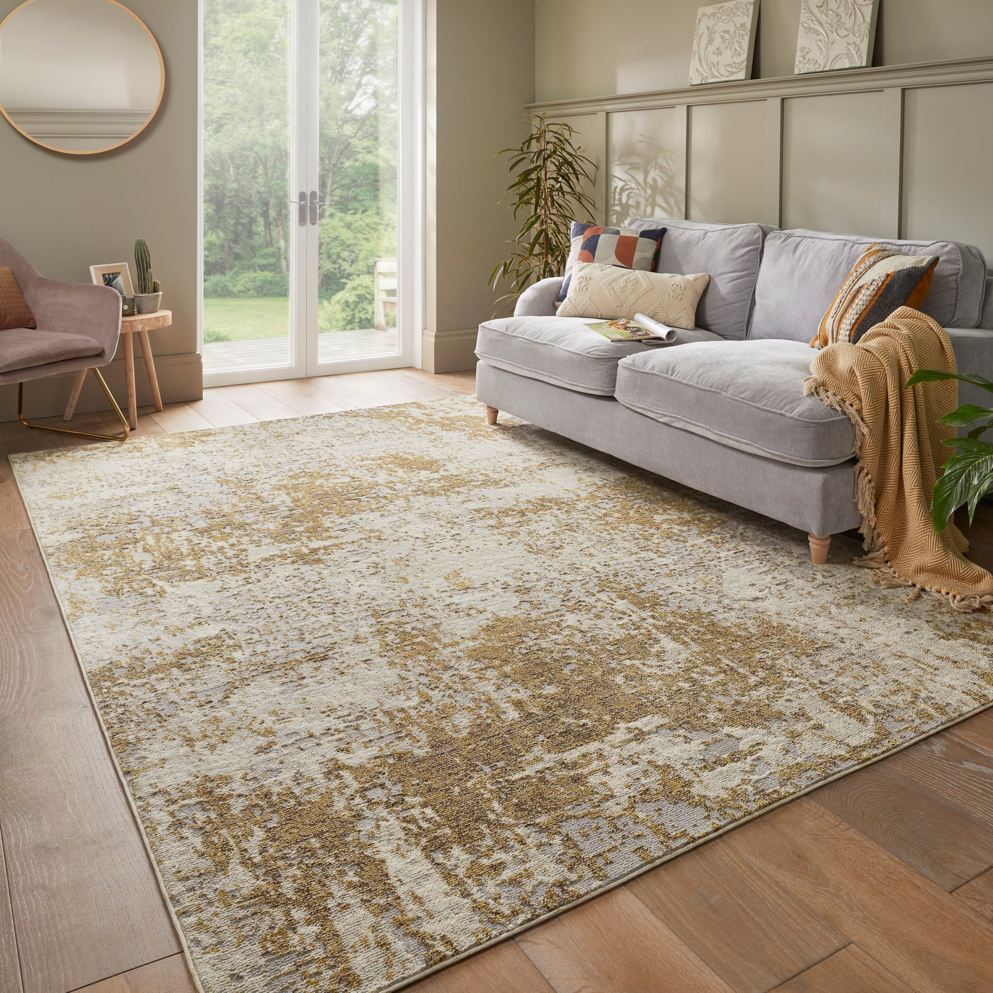 Rossa Ros03 Abstract Rug By Concept Looms In Ivory Beige